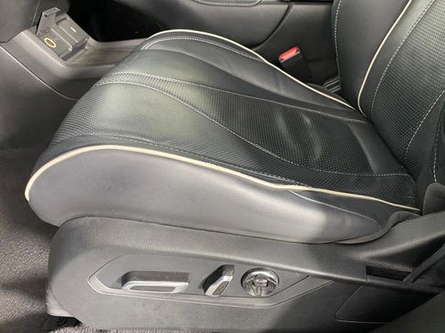 Used 2019 Acura RDX AWD w/ Advance Package image 11