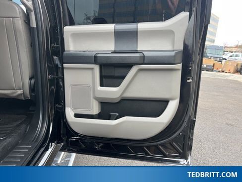 Used 2022 Ford F250 XL w/ Power Equipment Group image 18