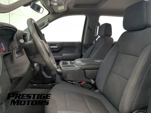 Used 2019 Chevrolet Silverado 1500 Custom w/ Custom Value Package AWD/4WD image 17