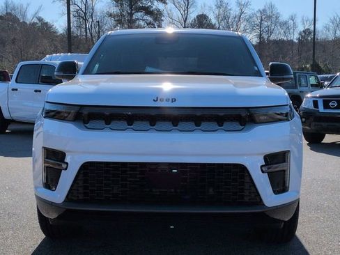 New 2026 Jeep Grand Wagoneer 2WD image 8