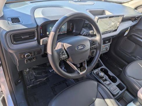 New 2026 Ford Maverick Lariat w/ Black Appearance Package image 3