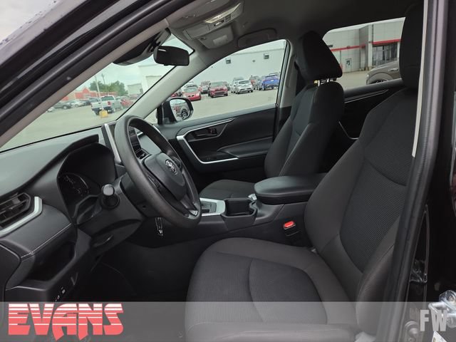 Certified 2025 Toyota RAV4 LE AWD/4WD image 17