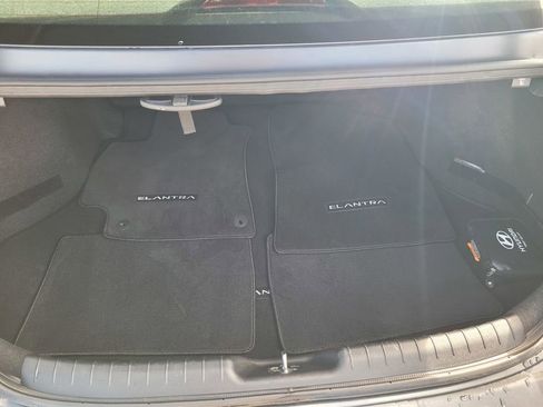 Used 2023 Hyundai Elantra SEL w/ Convenience Package image 26