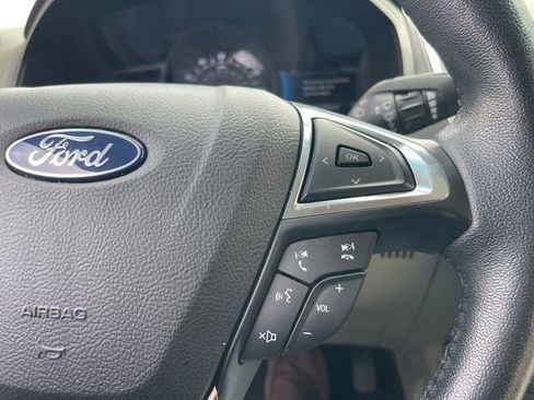 Used 2022 Ford Edge Titanium image 15