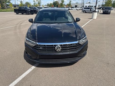 Used 2020 Volkswagen Jetta R-Line FWD image 2