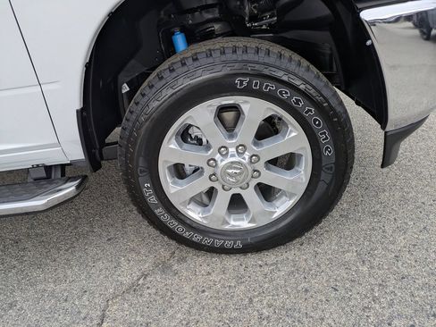 New 2026 RAM 2500 Big Horn AWD/4WD image 13