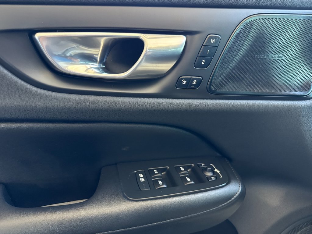 Certified 2023 Volvo S60 B5 Plus w/ Climate Package FWD image 10
