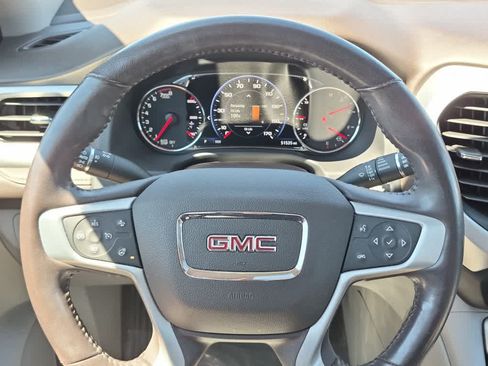 Used 2021 GMC Acadia SLT w/ Technology Package FWD image 20