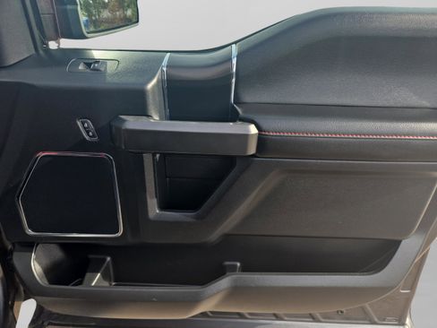 Used 2019 Ford F150 Lariat w/ Equipment Group 502A Luxury image 28