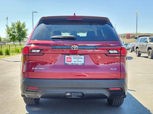 New 2026 Toyota Grand Highlander AWD Hybrid image 4