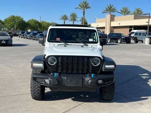 Used 2023 Jeep Wrangler Unlimited w/ Sun & Screen Package AWD/4WD image 5