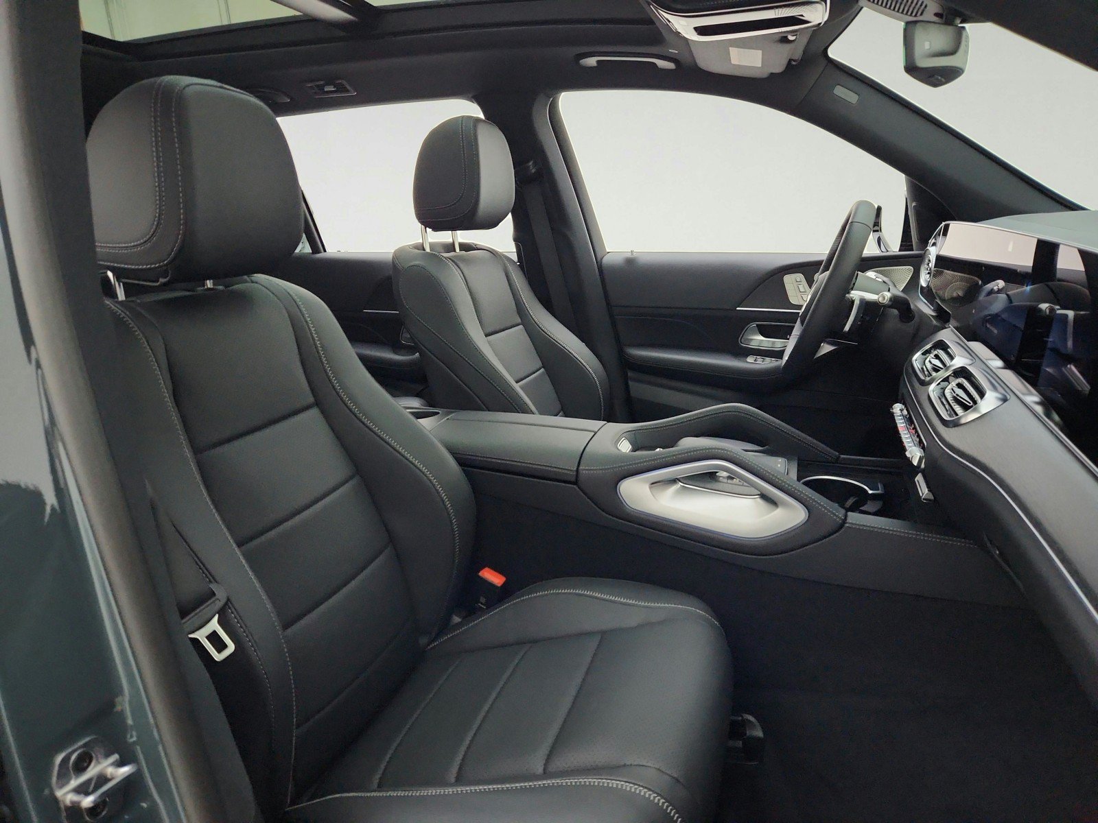 Used 2027 Mercedes-Benz GLS 450 4MATIC image 27