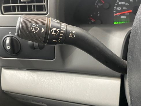 Used 2003 Ford F450 4x4 Regular Cab Super Duty image 13