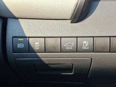 Certified 2022 Toyota Camry LE w/ Carpet Mat Package (TMS) FWD image 23