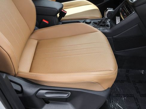Used 2023 Volkswagen Tiguan SE R-Line AWD/4WD image 41