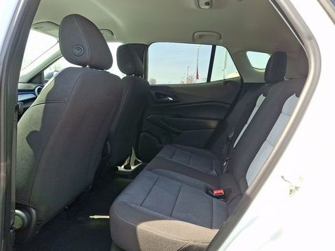 Used 2025 Chevrolet Trax LS FWD image 10