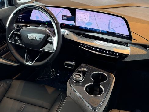 New 2026 Cadillac Optiq Sport 1 image 4