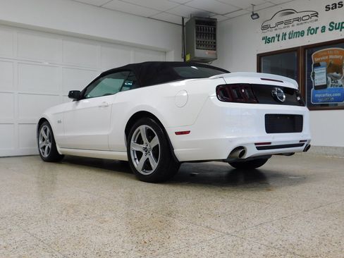 Used 2013 Ford Mustang GT Premium image 11