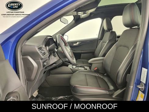 Certified 2023 Ford Escape ST-Line w/ Tech Pack #1 AWD/4WD image 13
