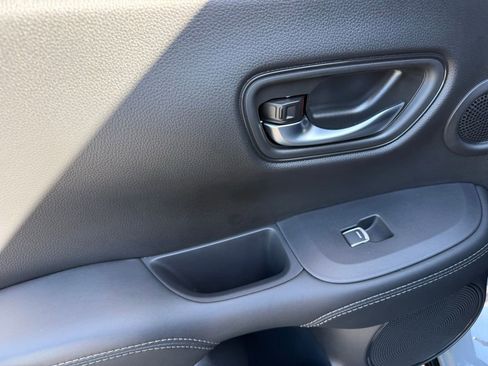 New 2026 Honda HR-V EX-L image 31