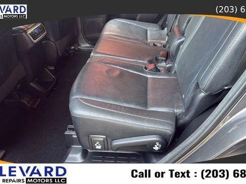 Used 2014 Toyota Highlander XLE AWD/4WD image 32