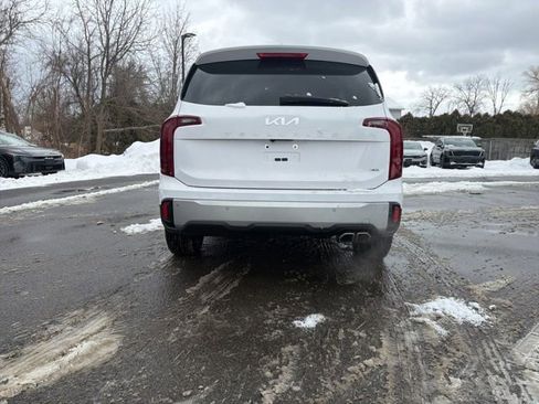 Certified 2024 Kia Telluride S w/ S Sunroof Package image 4