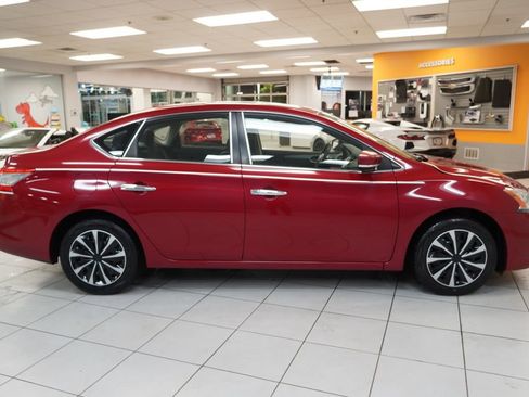 Used 2013 Nissan Sentra SV w/ Driver Pkg FWD image 12