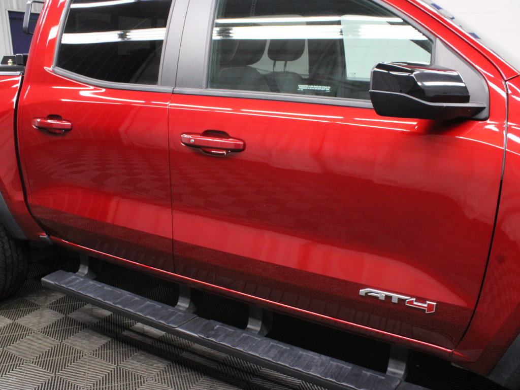 Used 2026 GMC Canyon AT4 w/ AT4 Premium Package AWD/4WD image 36