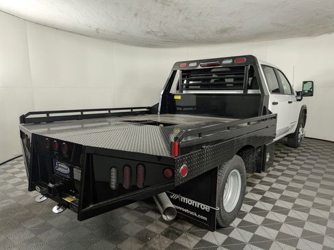 New 2025 GMC Sierra 3500 Pro w/ Convenience Package image 7