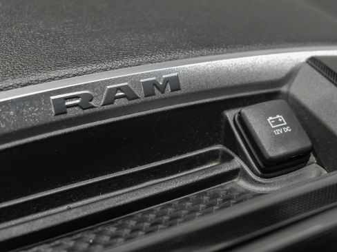 Used 2022 RAM 2500 Laramie AWD/4WD image 29