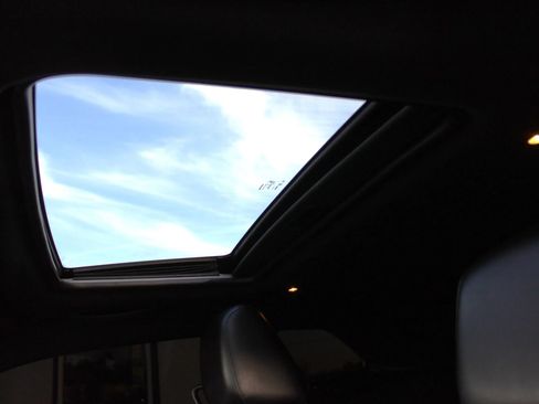 Used 2015 Dodge Challenger R/T Plus image 14