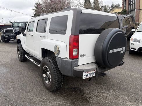 Used 2008 HUMMER H3 image 3