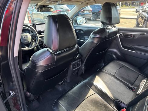 Used 2025 Toyota RAV4 LE AWD/4WD image 37