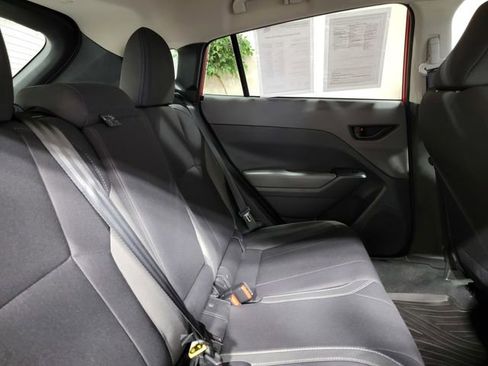 Used 2025 Subaru Crosstrek 2.0i Premium image 15