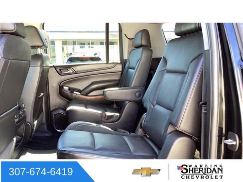 Used 2018 Chevrolet Suburban Premier AWD/4WD image 28