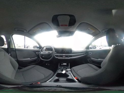 Used 2025 Kia K4 LXS FWD image 41