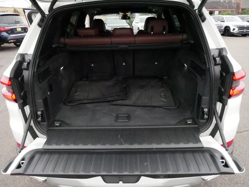 Used 2023 BMW X5 xDrive40i w/ Climate Comfort Package AWD/4WD image 19