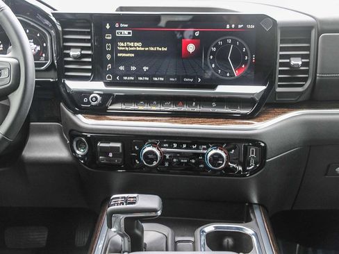 Used 2025 GMC Sierra 1500 Elevation w/ Preferred Package image 13