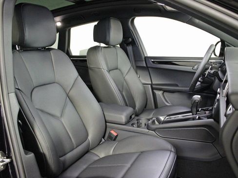 Certified 2026 Porsche Macan S image 38