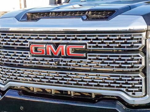 Used 2023 GMC Sierra 2500 Denali image 5