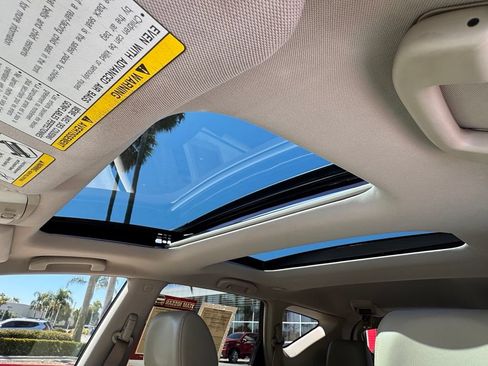 Used 2011 Nissan Murano LE w/ Navigation Pkg FWD image 13