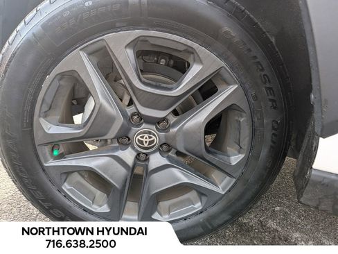 Used 2024 Toyota RAV4 Adventure image 43