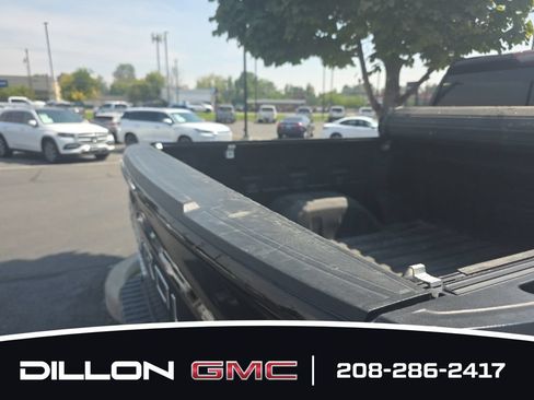 Used 2021 Chevrolet Silverado 1500 High Country w/ Technology Package AWD/4WD image 11
