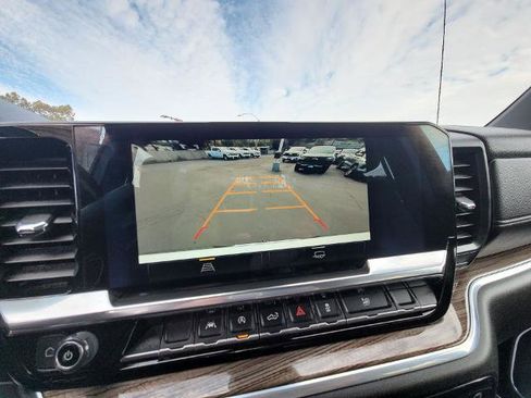 Used 2022 Chevrolet Silverado 1500 LT image 14