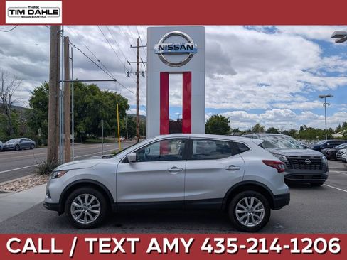 Used 2021 Nissan Rogue Sport S FWD image 1