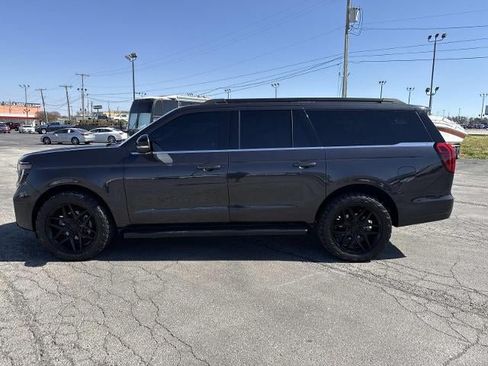 Used 2025 Ford Expedition Max Active AWD/4WD image 11