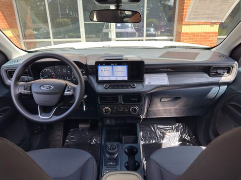 Used 2023 Ford Maverick XL FWD image 11