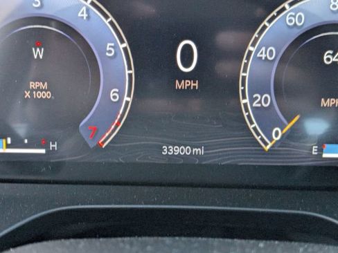 Used 2023 Jeep Grand Cherokee L Limited AWD/4WD image 11