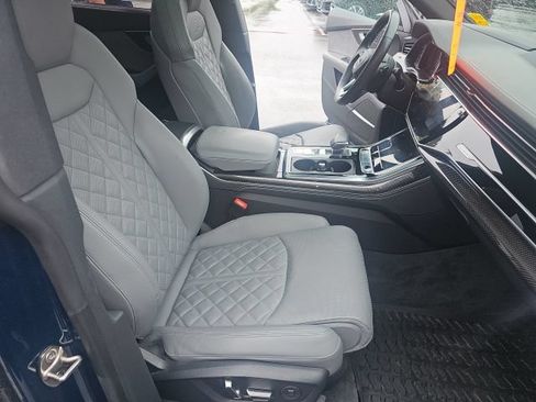 Used 2022 Audi SQ8 Prestige AWD/4WD image 12