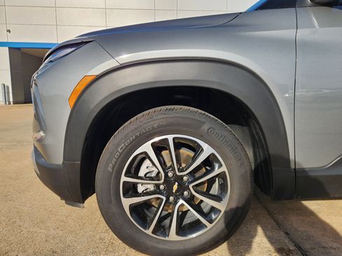 Used 2025 Chevrolet TrailBlazer LT image 9